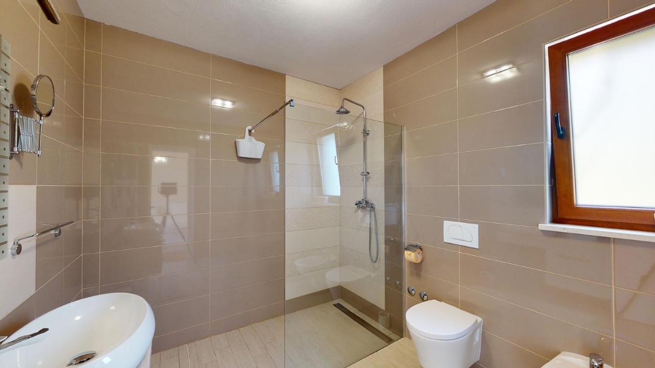 Villa Bambi Mošćenička Draga Eksteriør billede